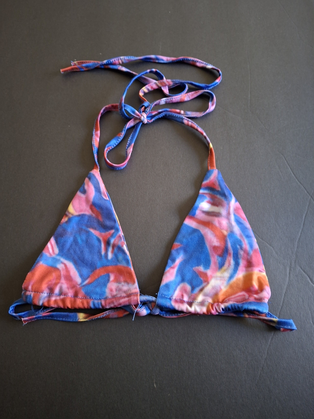 Colorful Abstract Ruched Tie-Side Crop Top & Matching Triangle Top Set - Picture 2 of 11